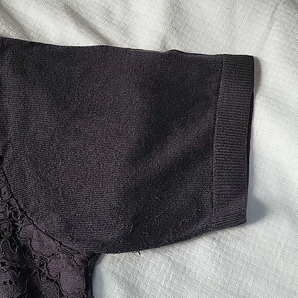 Kate Spade Black Floral Lace Sweater Knit Top Small EUC - Picture 6 of 11